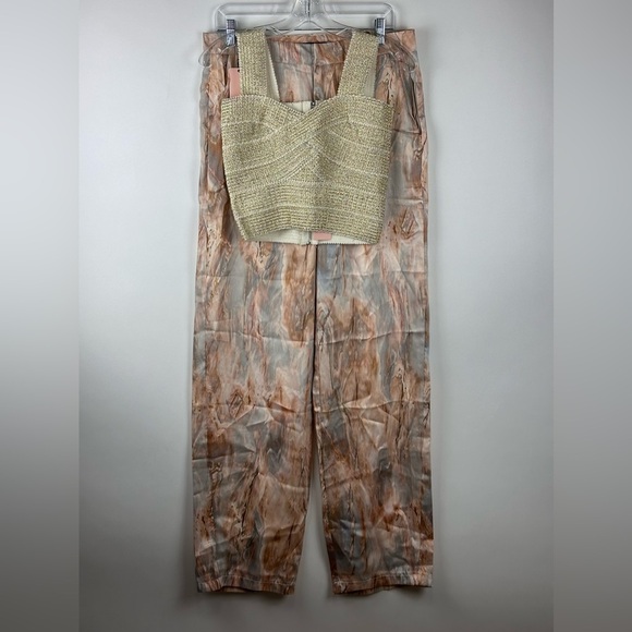 MIcas Women's Gold Woven Crop Top w/High Waisted Marble Print Straight Leg Pant - Picture 2 of 10